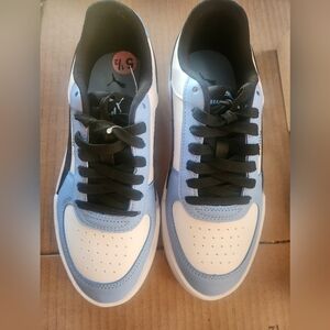 Puma Men's Light Blue and Black Sneakers